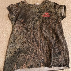 A mossy oak T-shirt